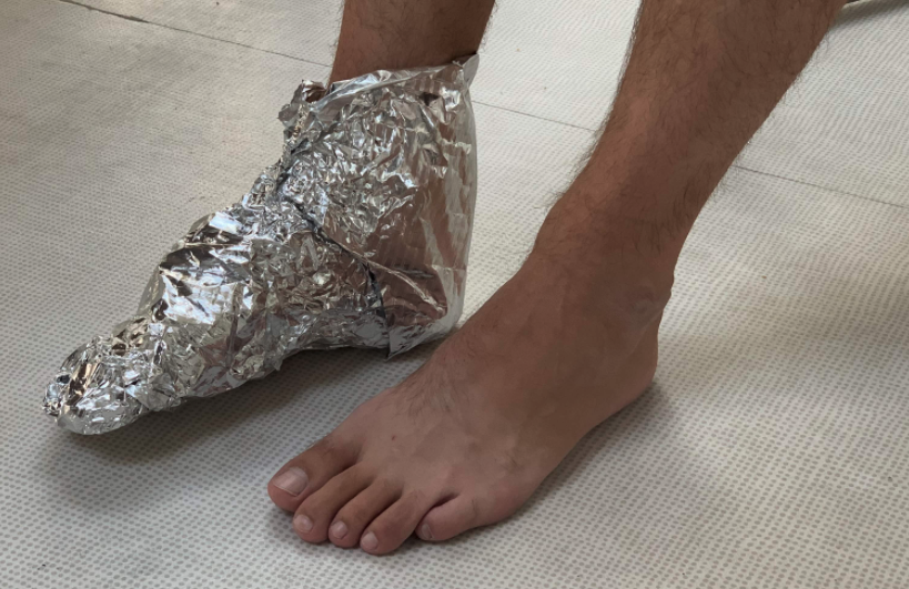 Wrap Your Feet In Aluminum Foil And Wait For An Hour. The Reason Why